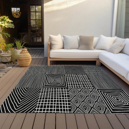 3' X 5' Black And Ivory Geometric Washable Indoor Outdoor Area Rug