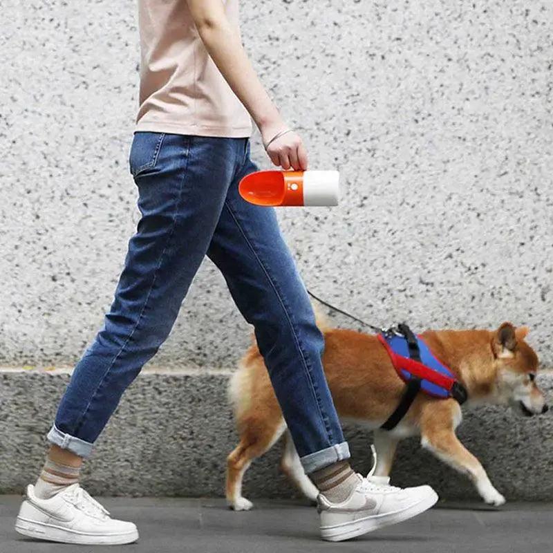 Hydration on the Go: MOESTAR Rocket Cup for Pets