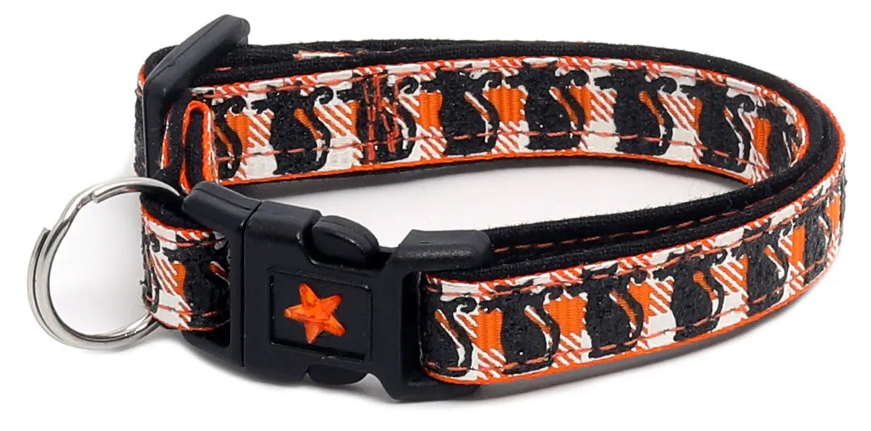 Glittering Black Cats on Plaid Breakaway Cat Collar