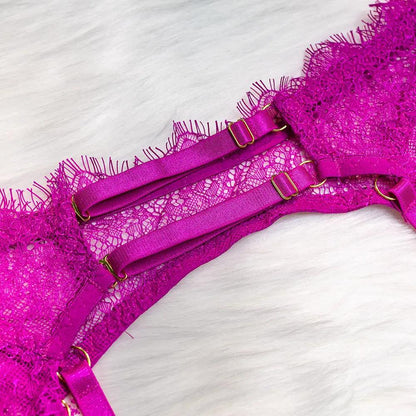 Wholesale Sexy Lace Bra and Panties Set with Feather Details-12